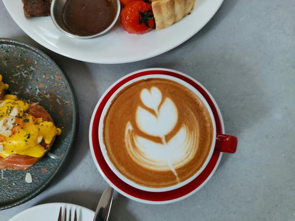 Découvrez l'élégance des bagues en quartz rose